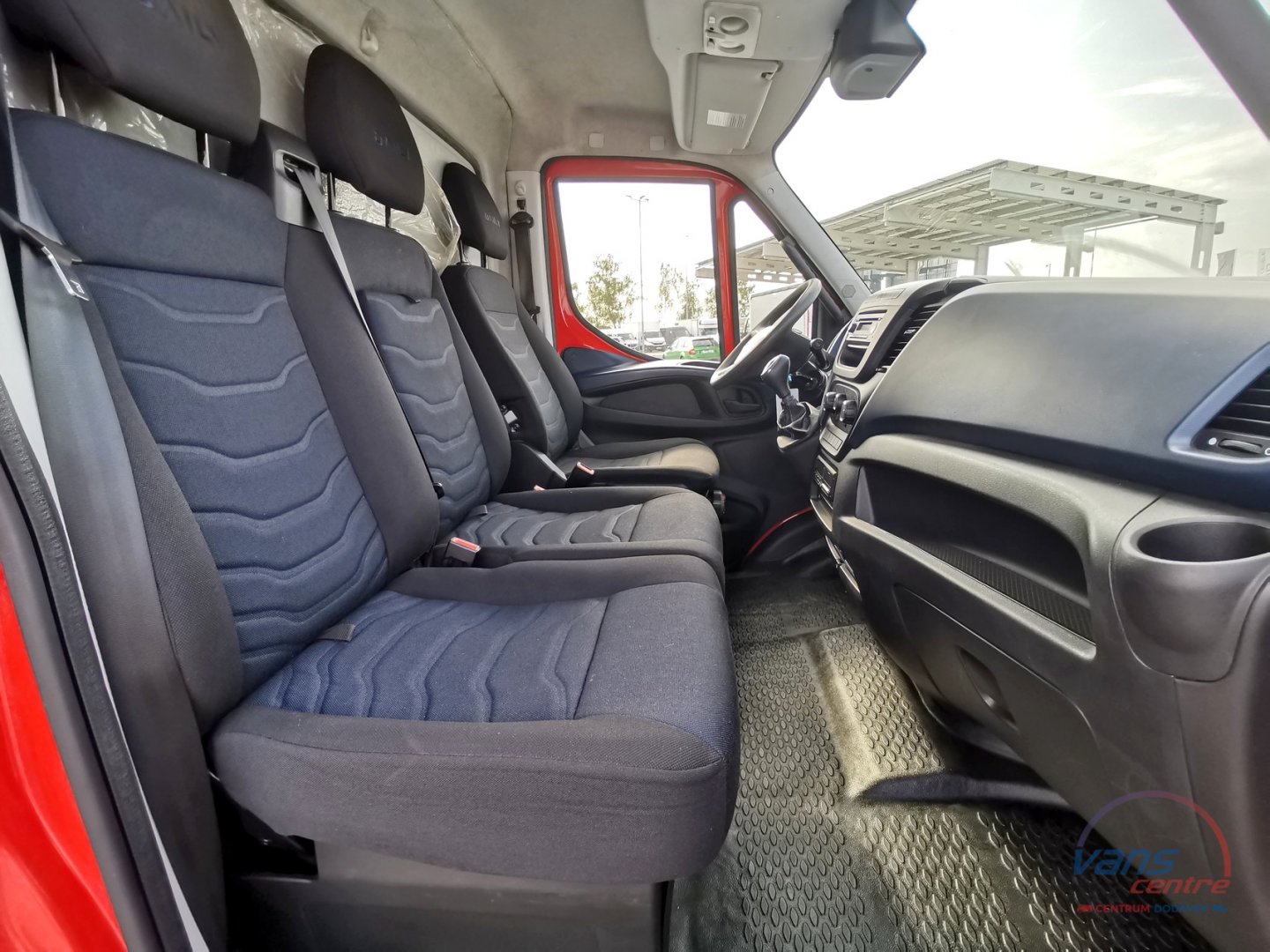 Iveco DAILY 65C14 CNG/ HI-MATIC/ PODVOZEK 4350MM/ MĚCHY/ ČR