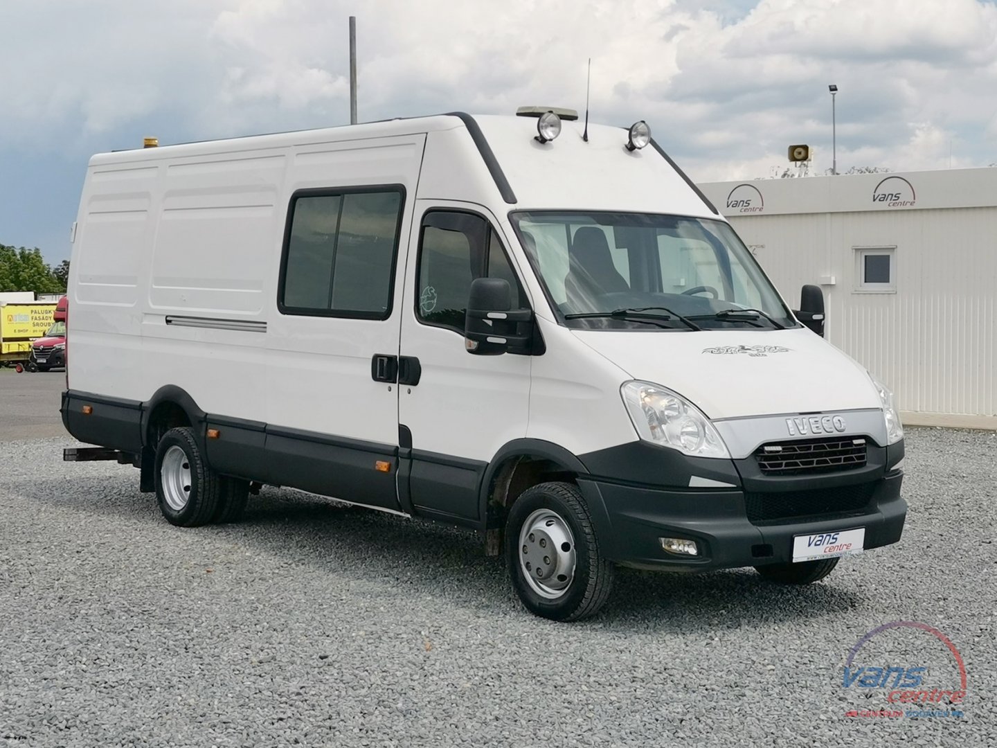Iveco DAILY 50C15 MAXI XL/ 6 MÍST/ HYDR.ČELO/ TAŽNÉ 3,5T