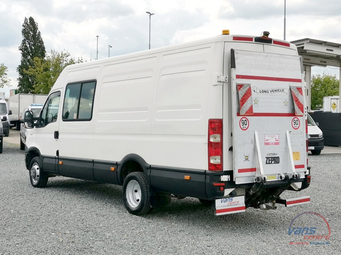 Iveco DAILY 50C15 MAXI XL/ 6 MÍST/ HYDR.ČELO/ TAŽNÉ 3,5T