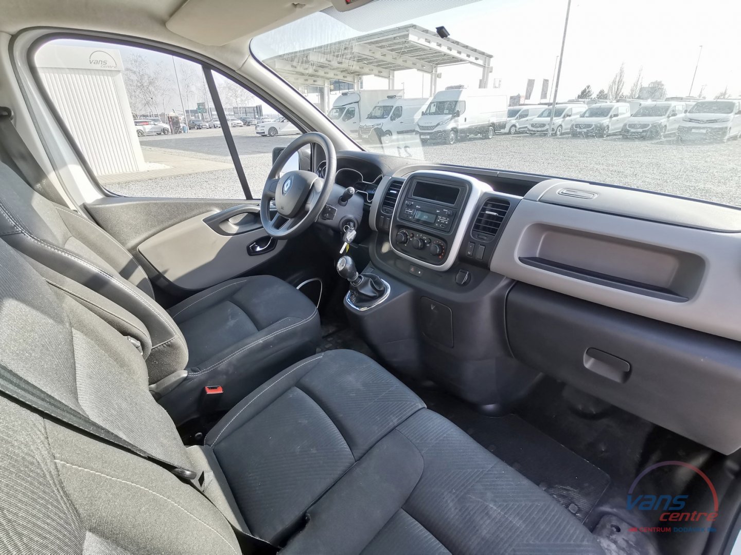 Kia K 2500 TCI SKLÁPĚČ 3,2M/ TAŽNÉ/ NOSNOST 1,3T