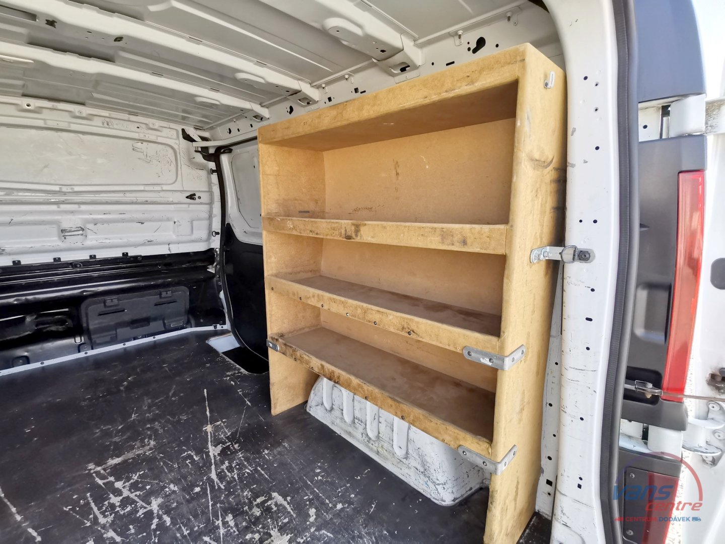 Kia K 2500 TCI SKLÁPĚČ 3,2M/ TAŽNÉ/ NOSNOST 1,3T
