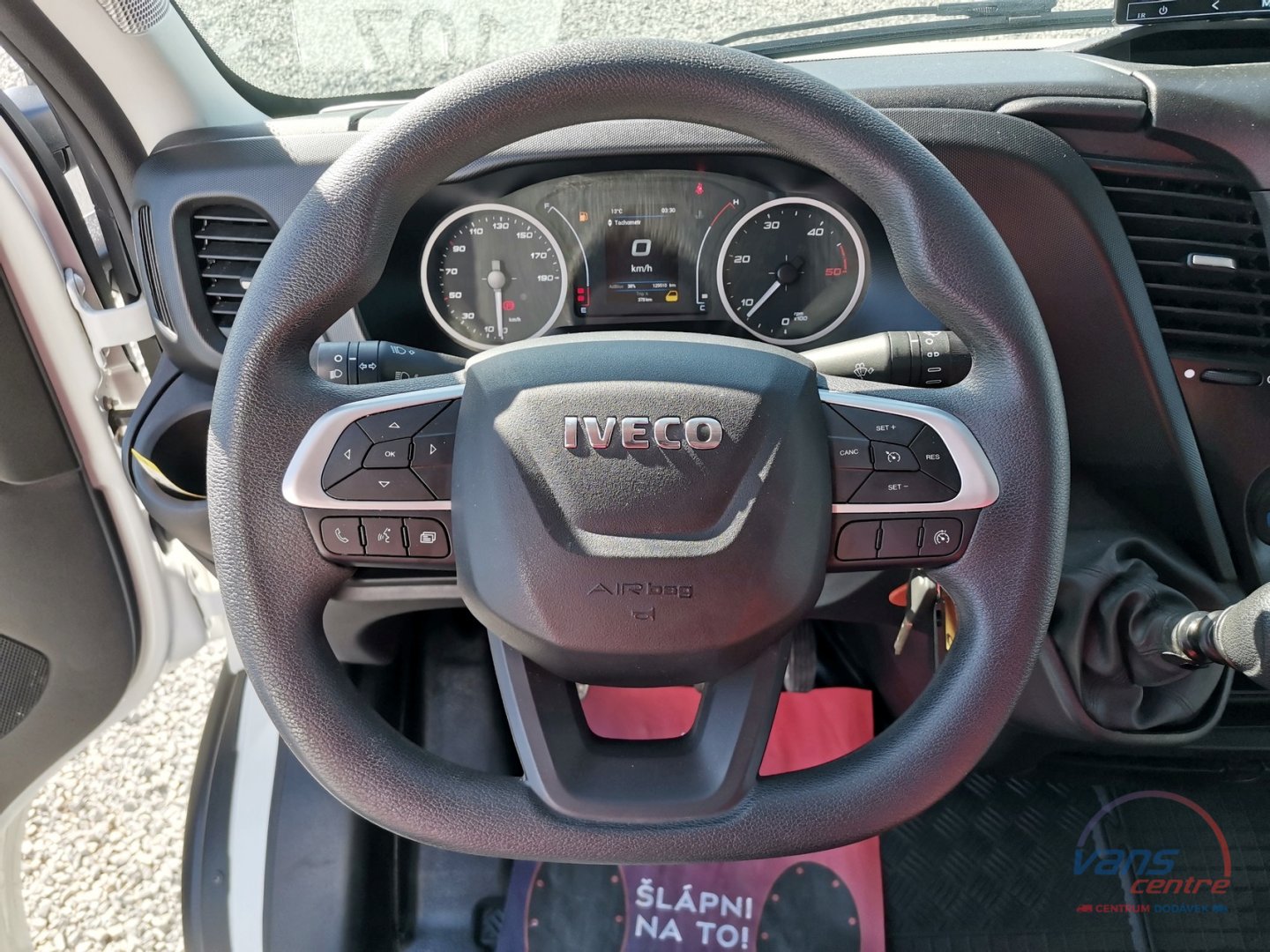 Iveco DAILY 40C12 SKŘÍŇ 8 PALET/ HYDR.ČELO/ DO 3,5T