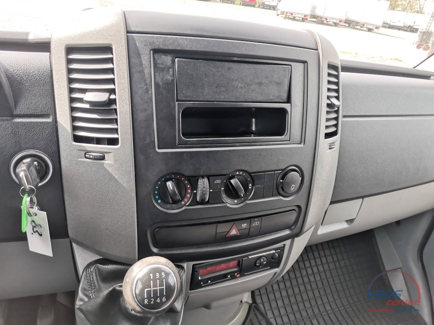 Volkswagen CRAFTER 2.0TDI/120KW SKŘÍŇ 4,1M/ CHLADÍ/2 KOMORY/ MĚC