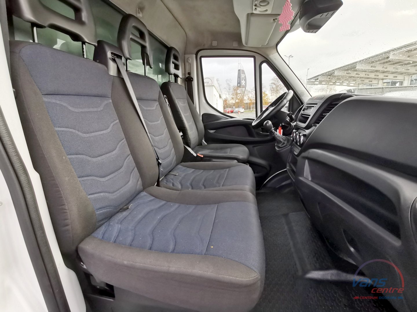 Volkswagen MULTIVAN T7 1.4TSI/DSG EHYBRID 6 MÍST/ BULLI/ ZÁRUKA