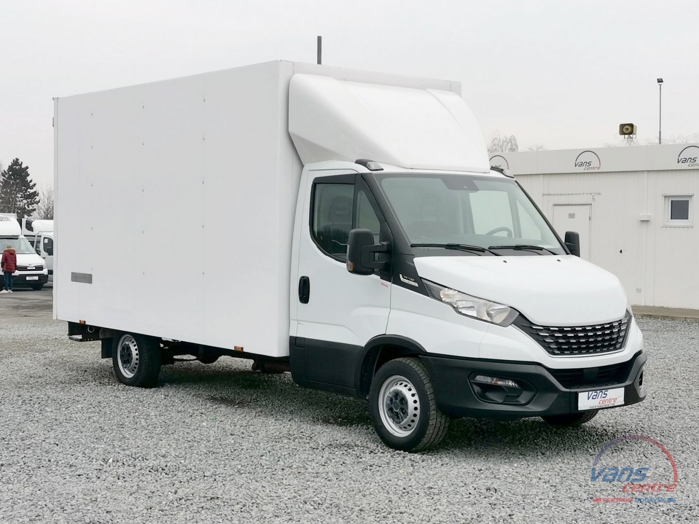 Ford TRANSIT 2.0TDCI/125KW L3H2/ 6 MÍST/ TAŽNÉ/ ČR 