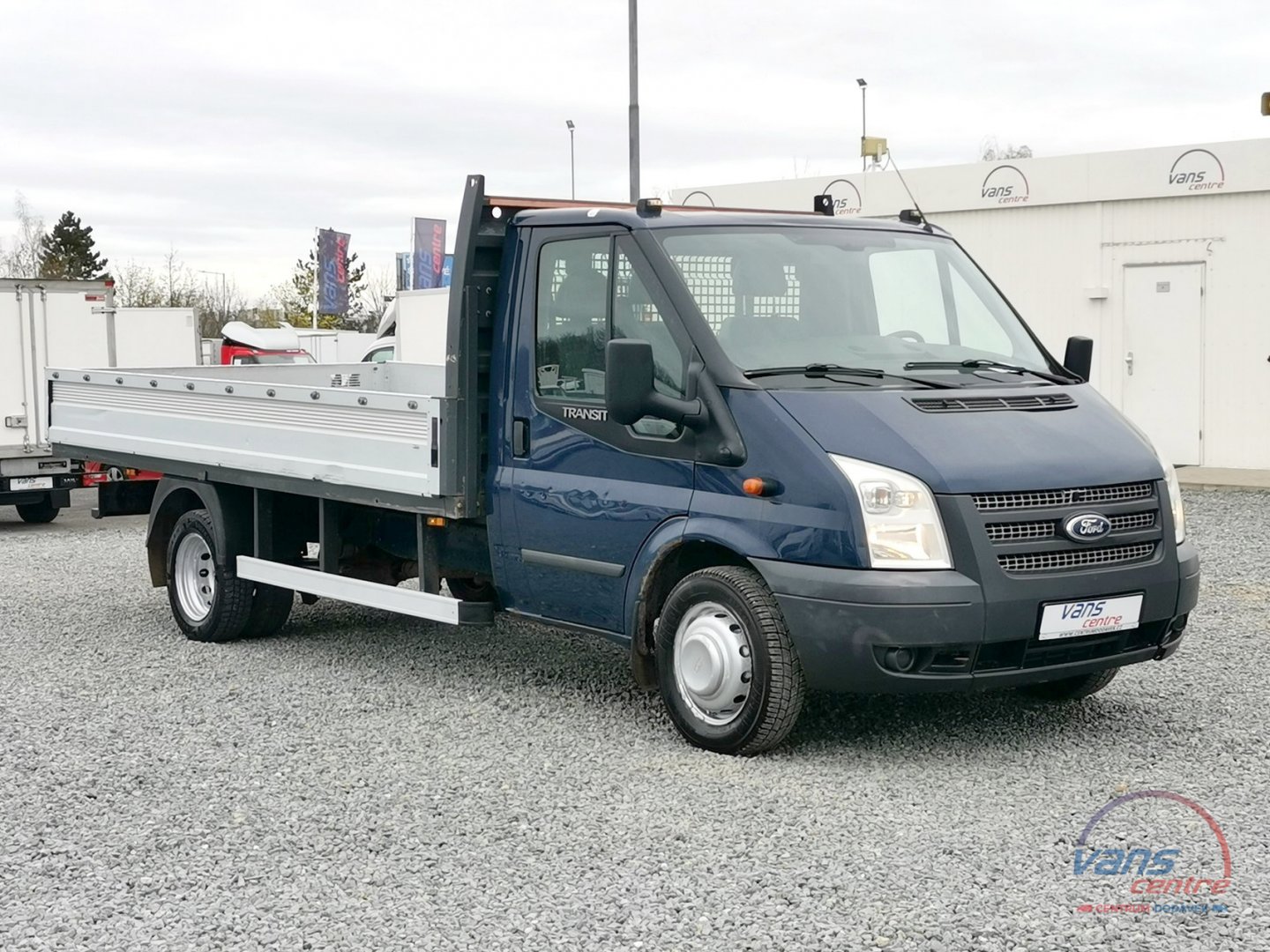Ford TRANSIT 2.2TDCI/92KW VALNÍK 4,1M/ TAŽNÉ 2,8T