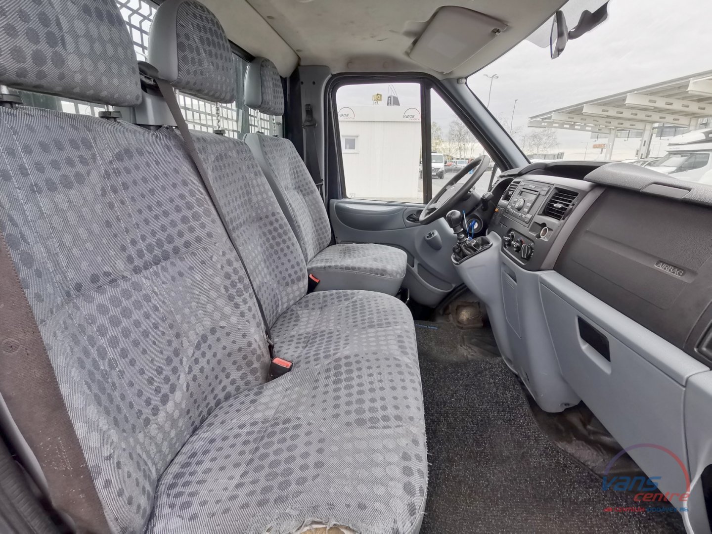 Ford TRANSIT 2.2TDCI/92KW VALNÍK 4,1M/ TAŽNÉ 2,8T