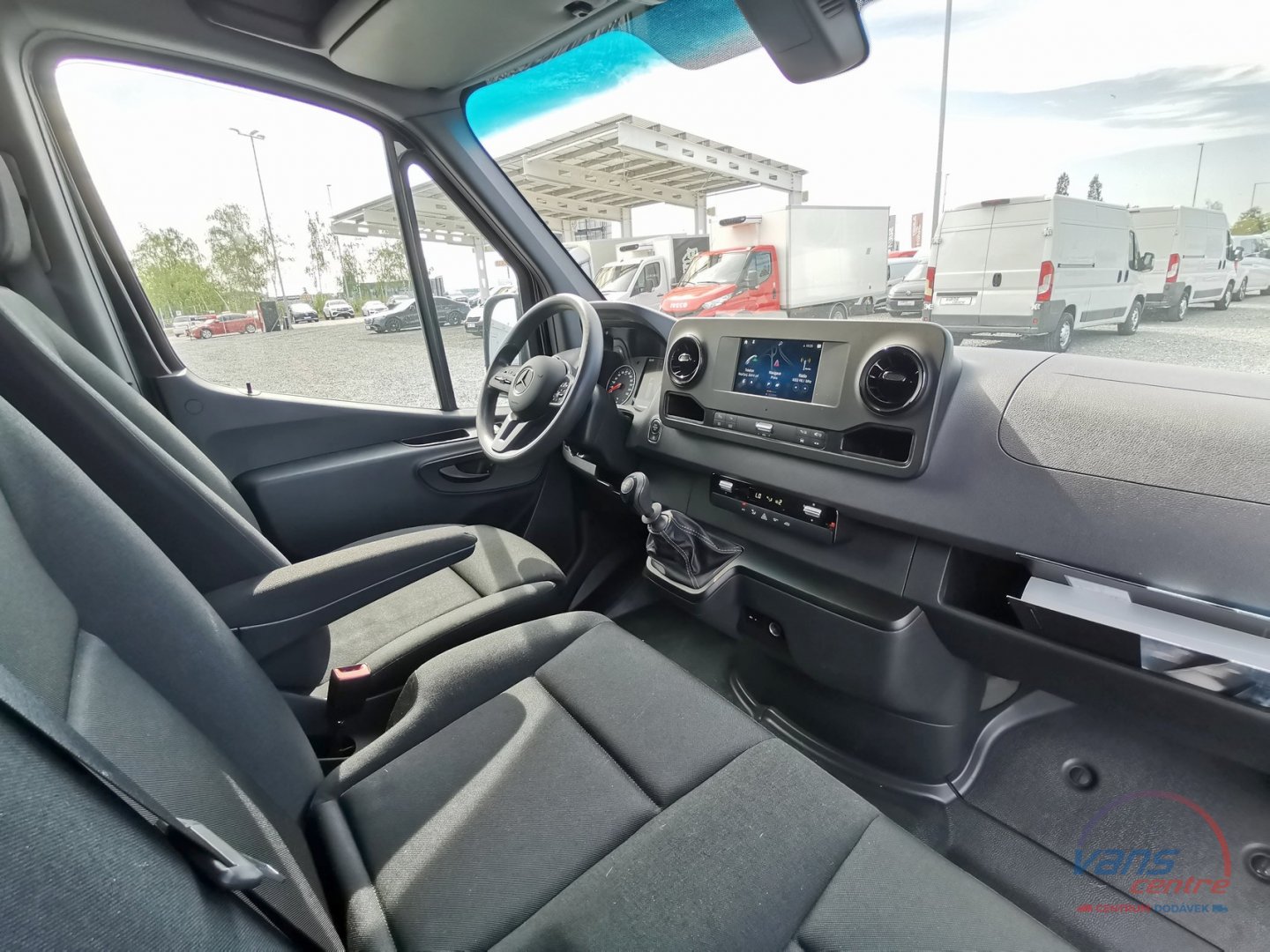 Mercedes-Benz SPRINTER 319CDI MAXI/ KLIMA/ NAVI/ KAMERA/ TAŽNÉ