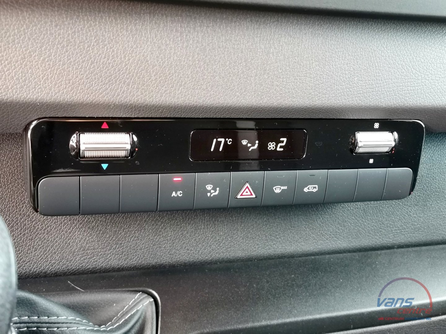 Mercedes-Benz SPRINTER 319CDI MAXI/ KLIMA/ NAVI/ KAMERA/ TAŽNÉ