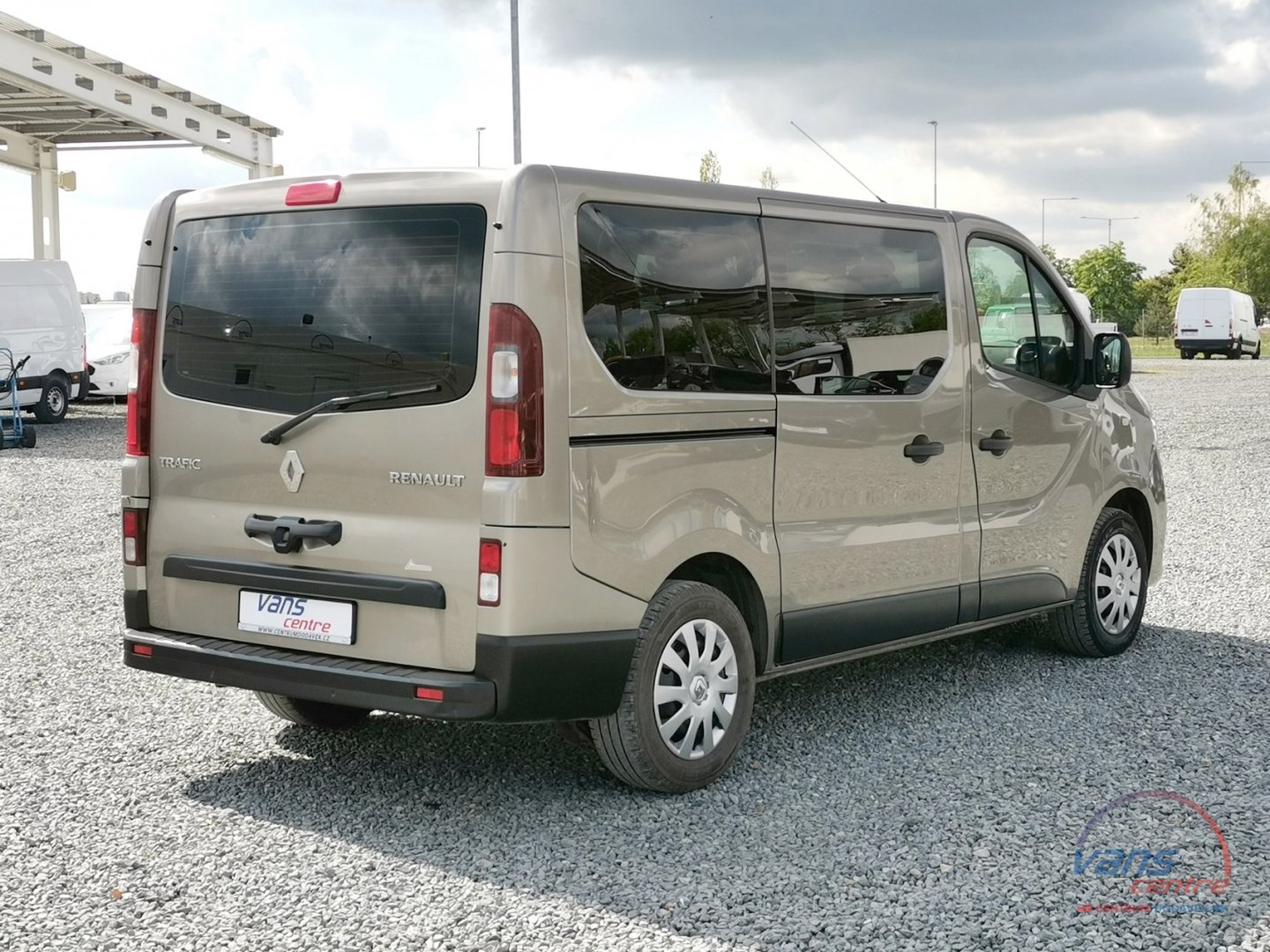 Renault TRAFIC 1.6DCI/92KW L1H1/ 9 MÍST/ KLIMA/ TEMPOMAT/ ČR