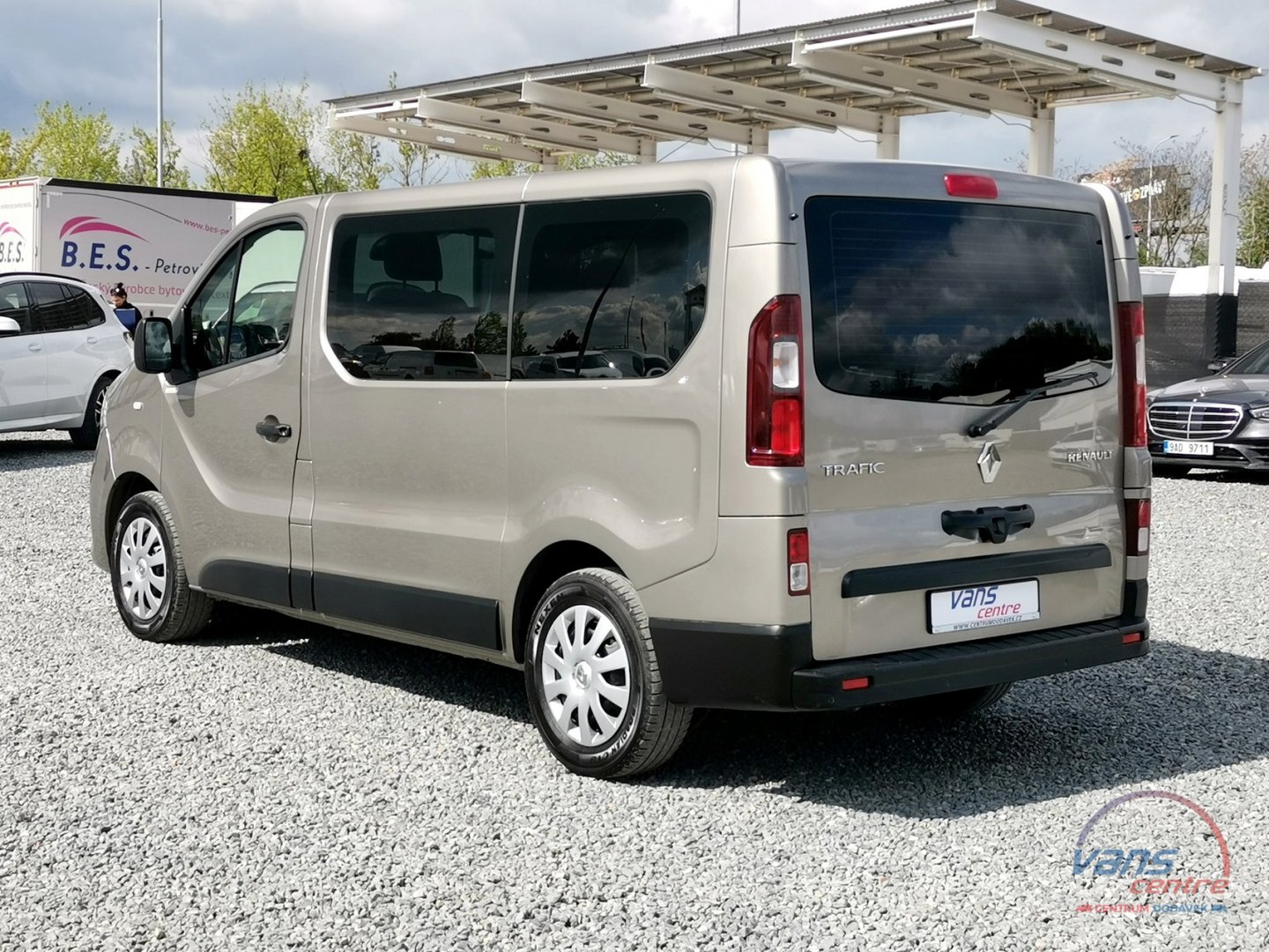 Renault TRAFIC 1.6DCI/92KW L1H1/ 9 MÍST/ KLIMA/ TEMPOMAT/ ČR