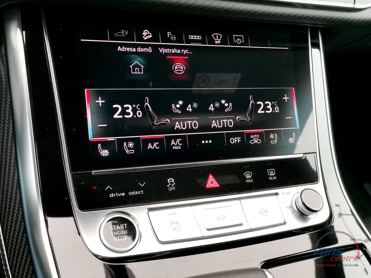 Audi Q8 60 TFSI E QUATTRO/ PANORAMA/ TOP VÝBAVA!