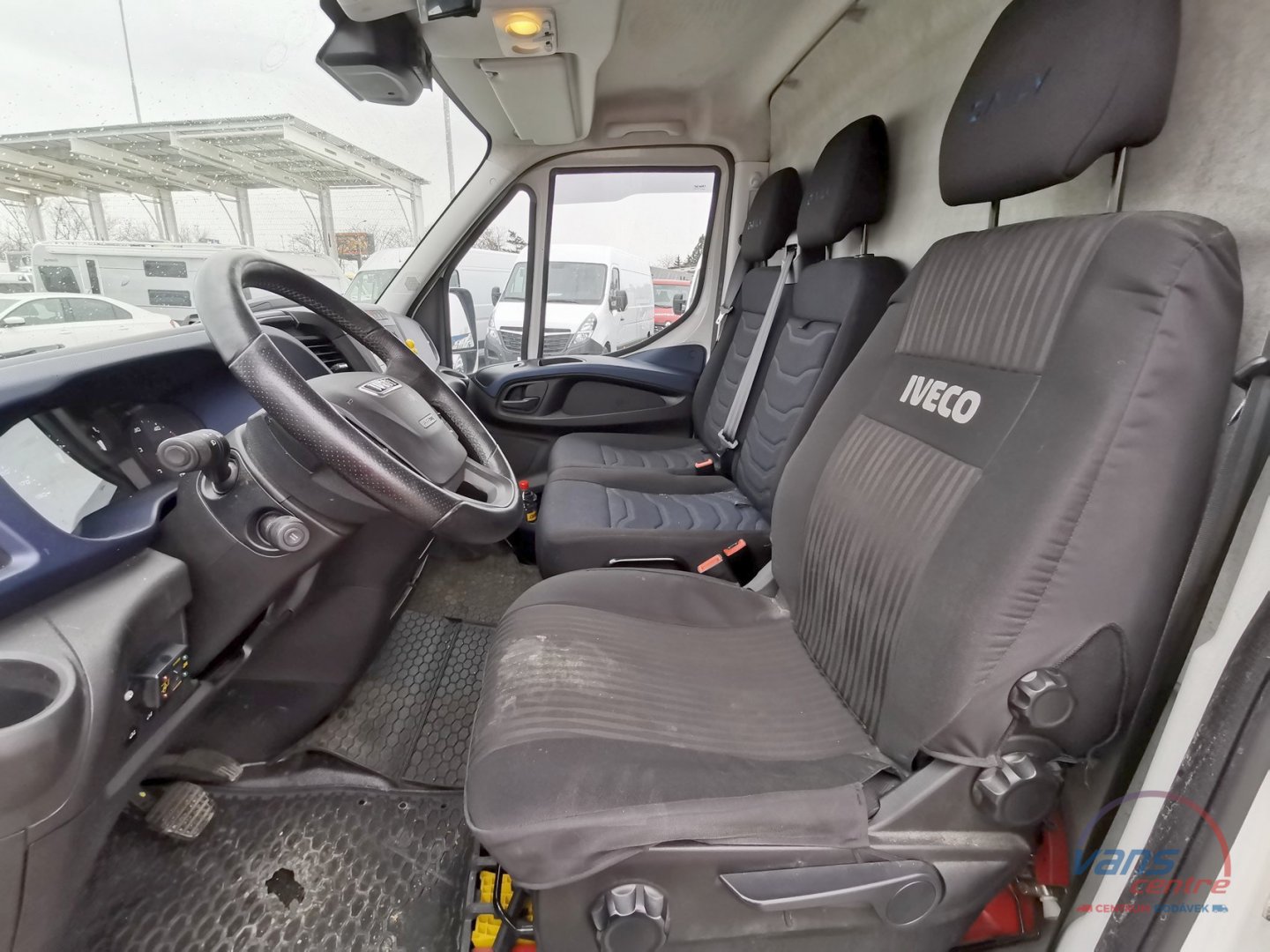 Iveco DAILY 35S18 HI-MATIC/ IZOTERM/TOPÍ/ H.ČELO