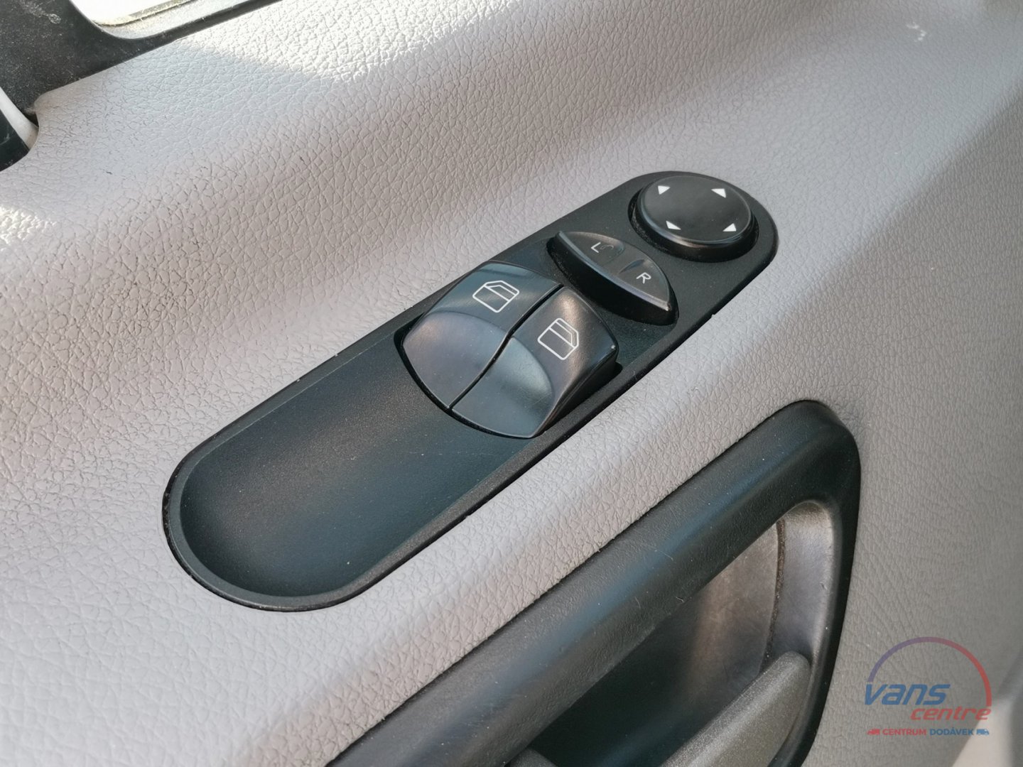 Mercedes-Benz SPRINTER 313CDI SKŘÍŇ/ CHLADÍ/MRAZÍ/ 6 PALET/ ČR/ 