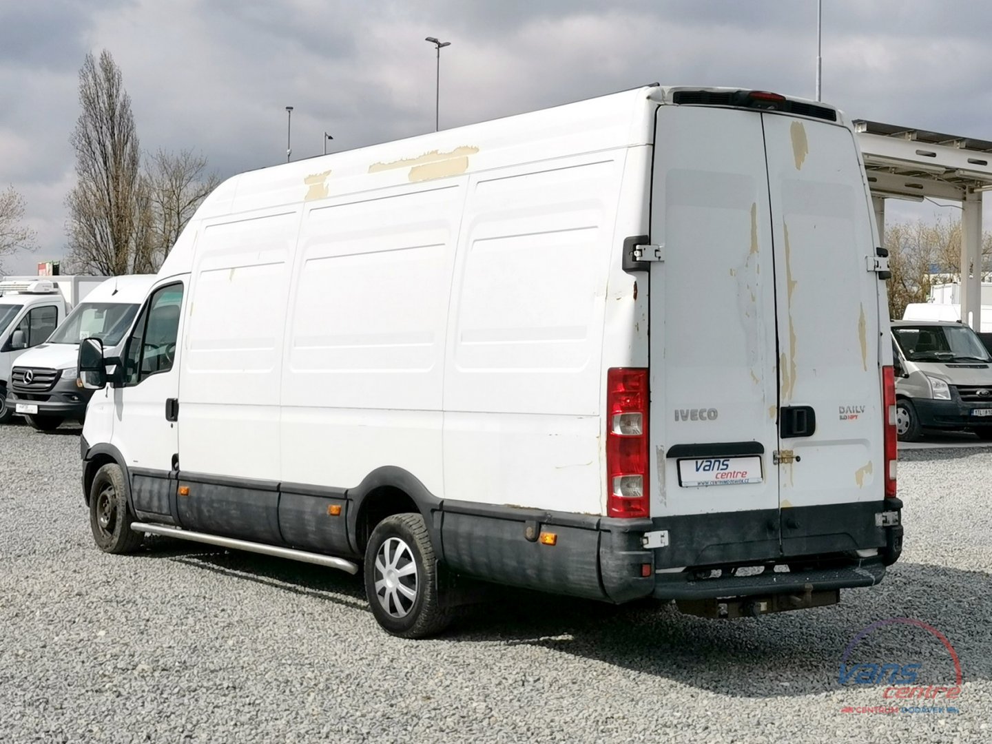 Iveco DAILY 35S18 SUPERMAXI XL/ KAMERA/ TAŽNÉ