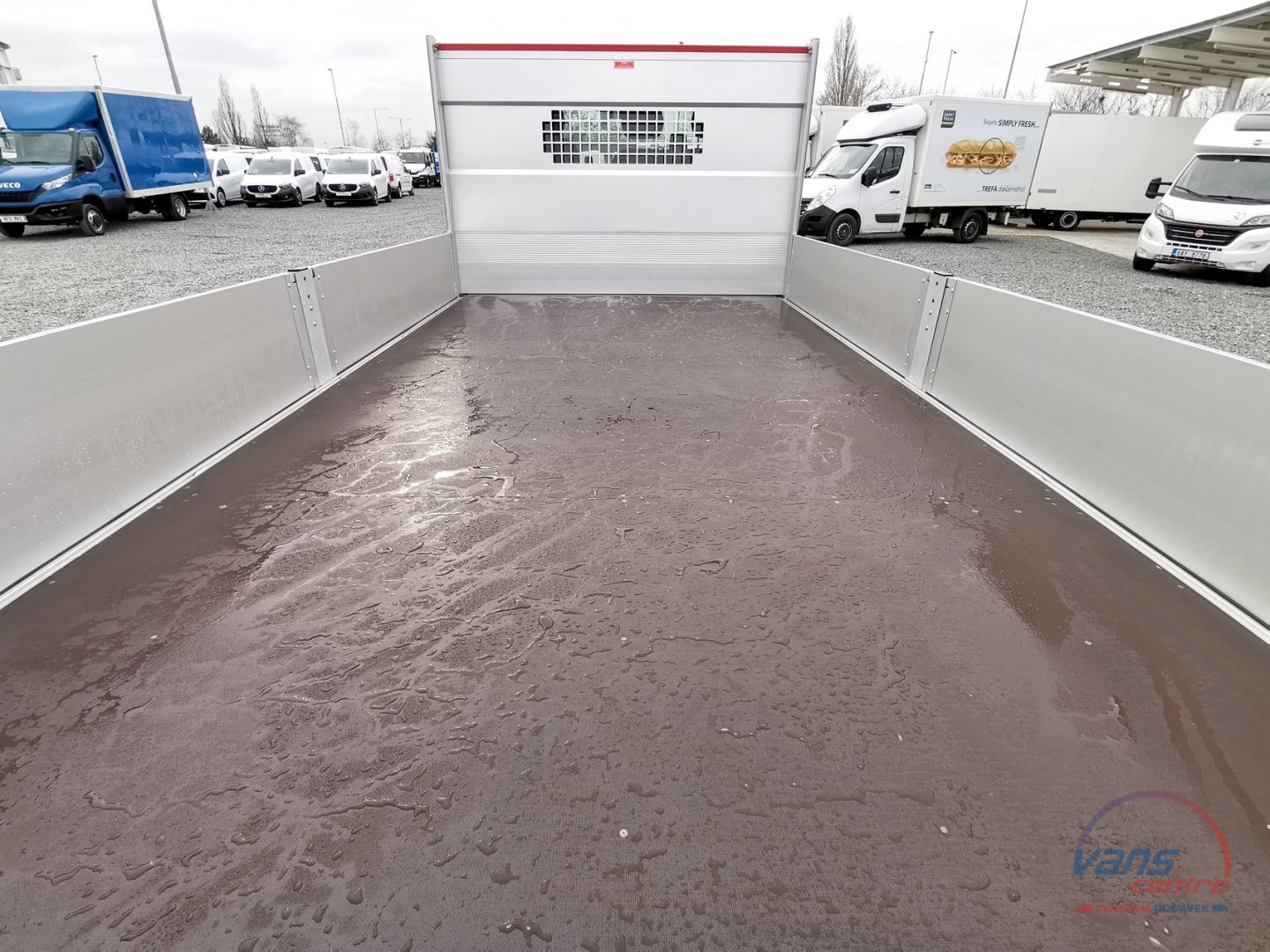 Iveco DAILY 50C17 HI-MATIC/ SHRNOVACÍ 5,6M/ MĚCHY/ TAŽNÉ
