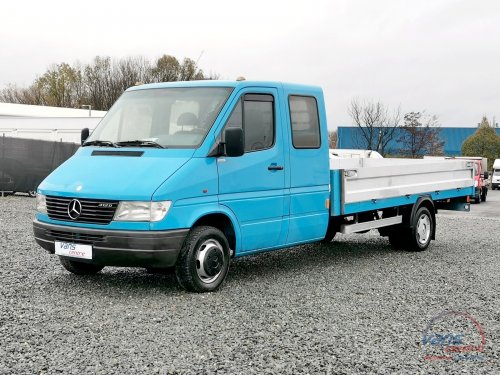 Mercedes-Benz SPRINTER 412D VALNÍK 4,2M/ 5 MÍST/ TAŽNÉ