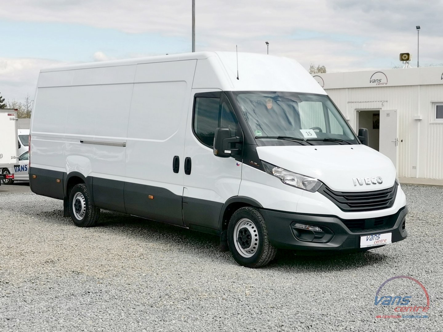 Iveco DAILY 35S18 SKŘÍŇ 4,7M/ MĚCHY/ KLIMA