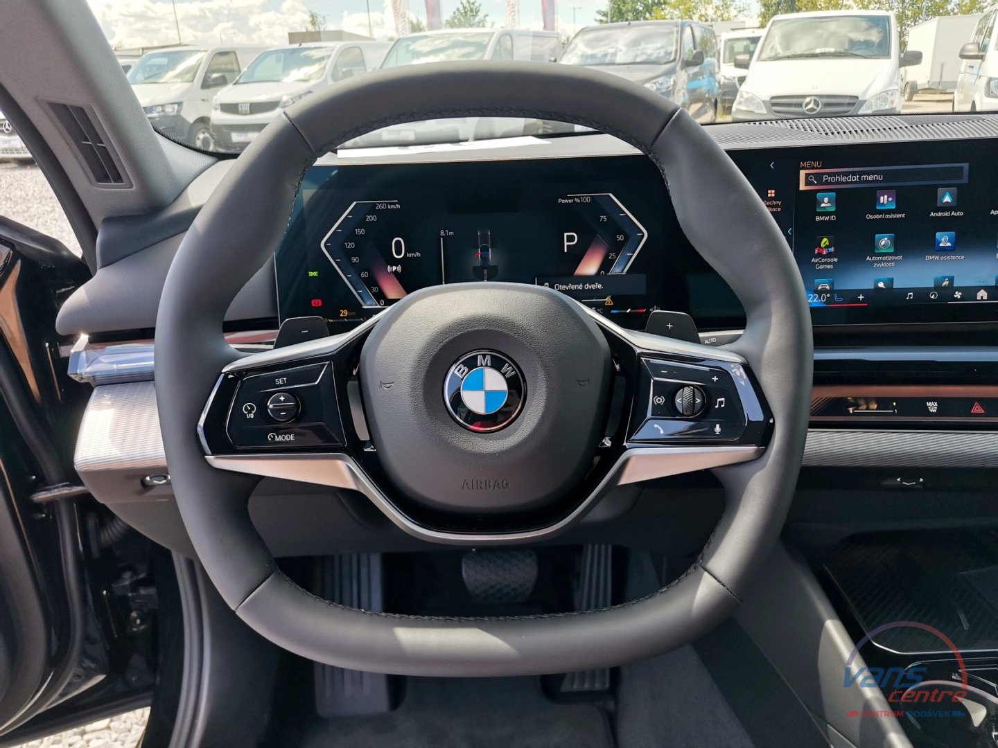 BMW 520I / HARMAN KARDON/BLACK SAPPHIRE/ SKLADEM IHNED!