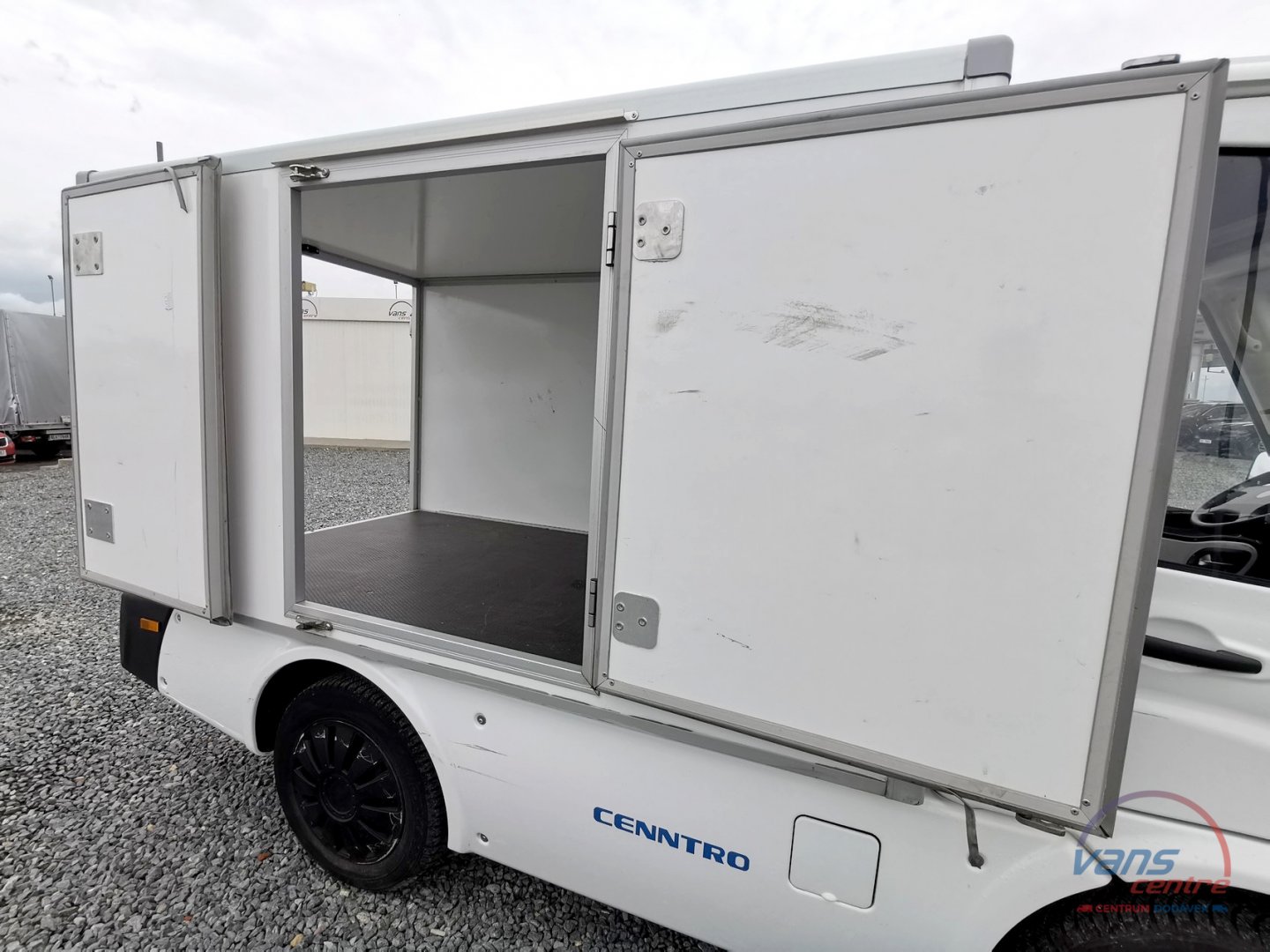 Ostatní CENNTRO METRO /26KWH/ AŽ 229KM/ CARGO BOX L