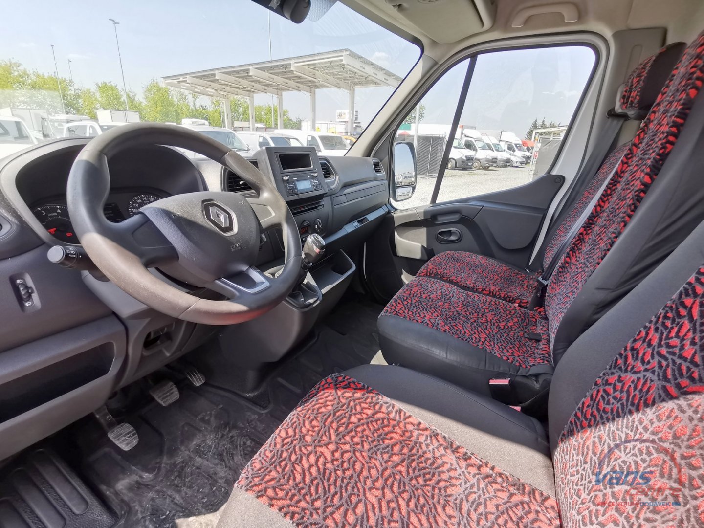 Renault MASTER 180/2.3 SKŘÍŇ/ CHLADÍ/TOPÍ 7 PALET/ ČR/1.MAJ. 