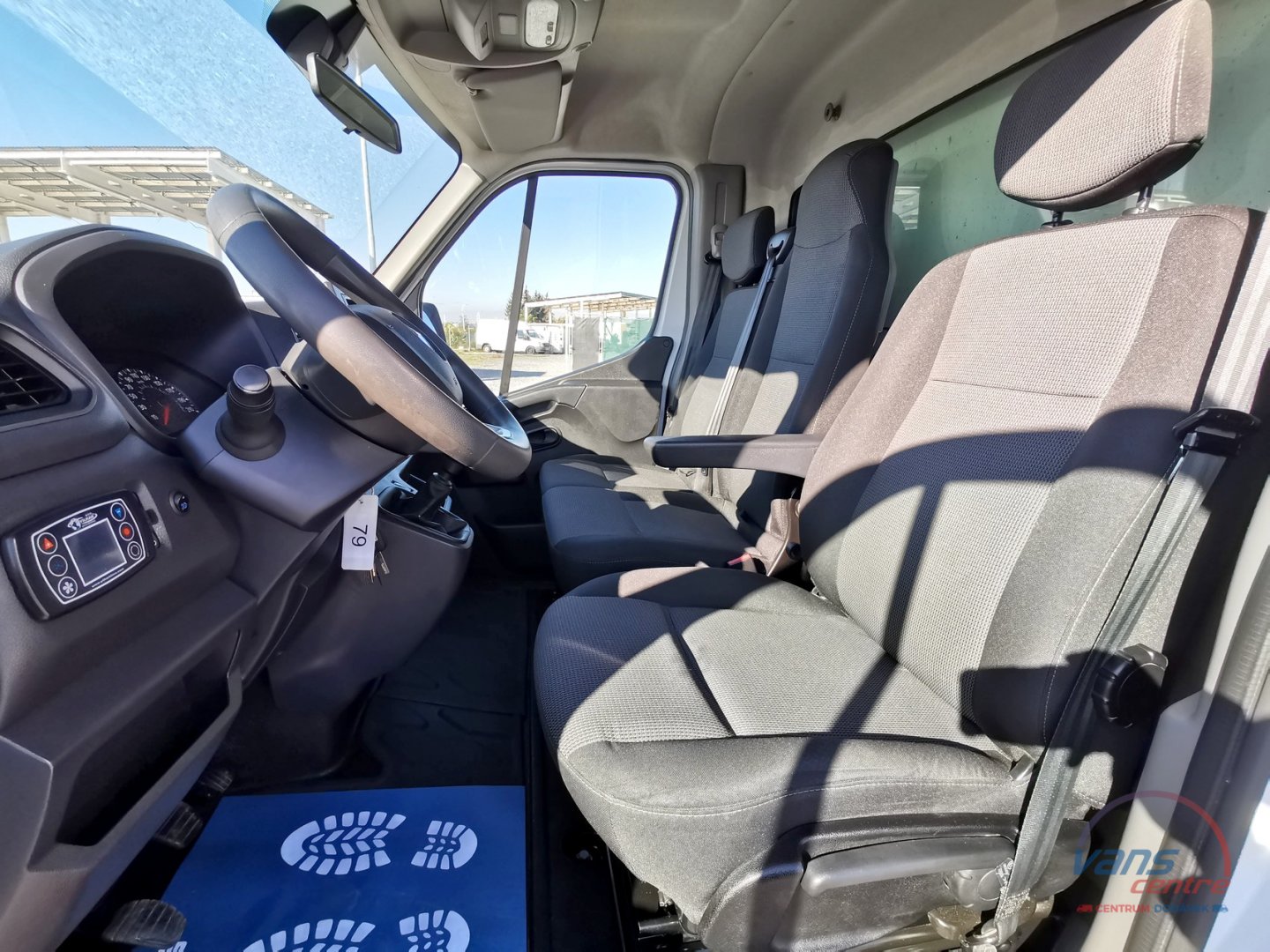 Renault MASTER 165DCI MRAZÍ/CHLADÍ/ 7 PALET/ MĚCHY/ ČR