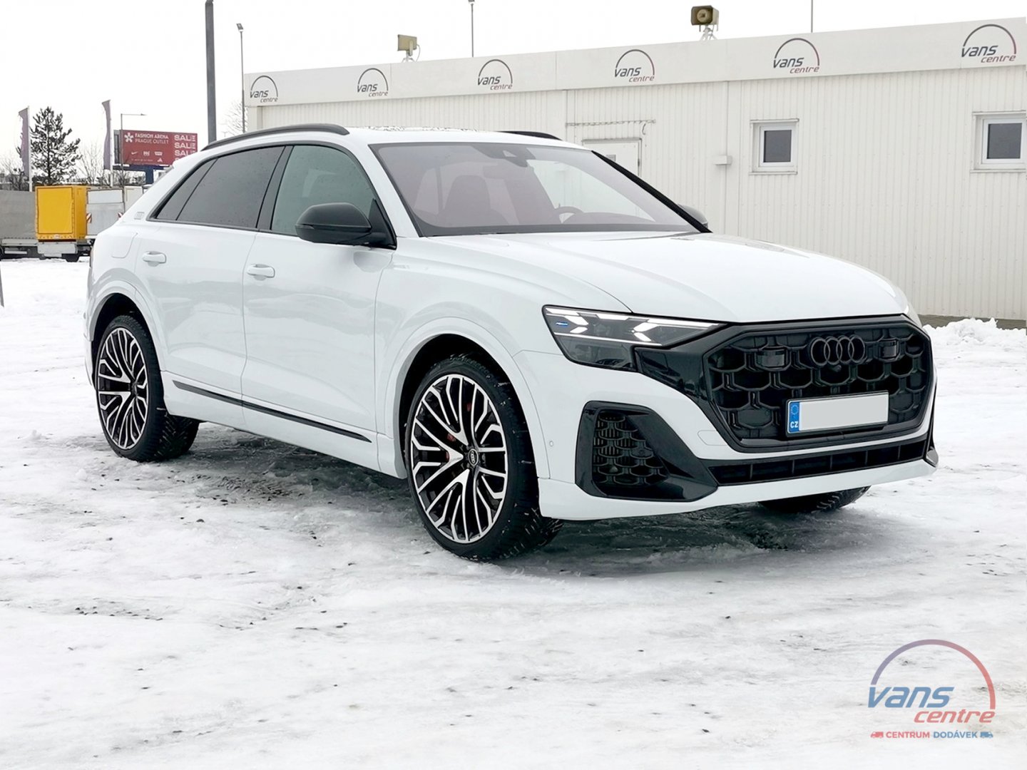 Audi Q8 60 TFSI E QUATTRO/ PANORAMA/ TOP VÝBAVA!