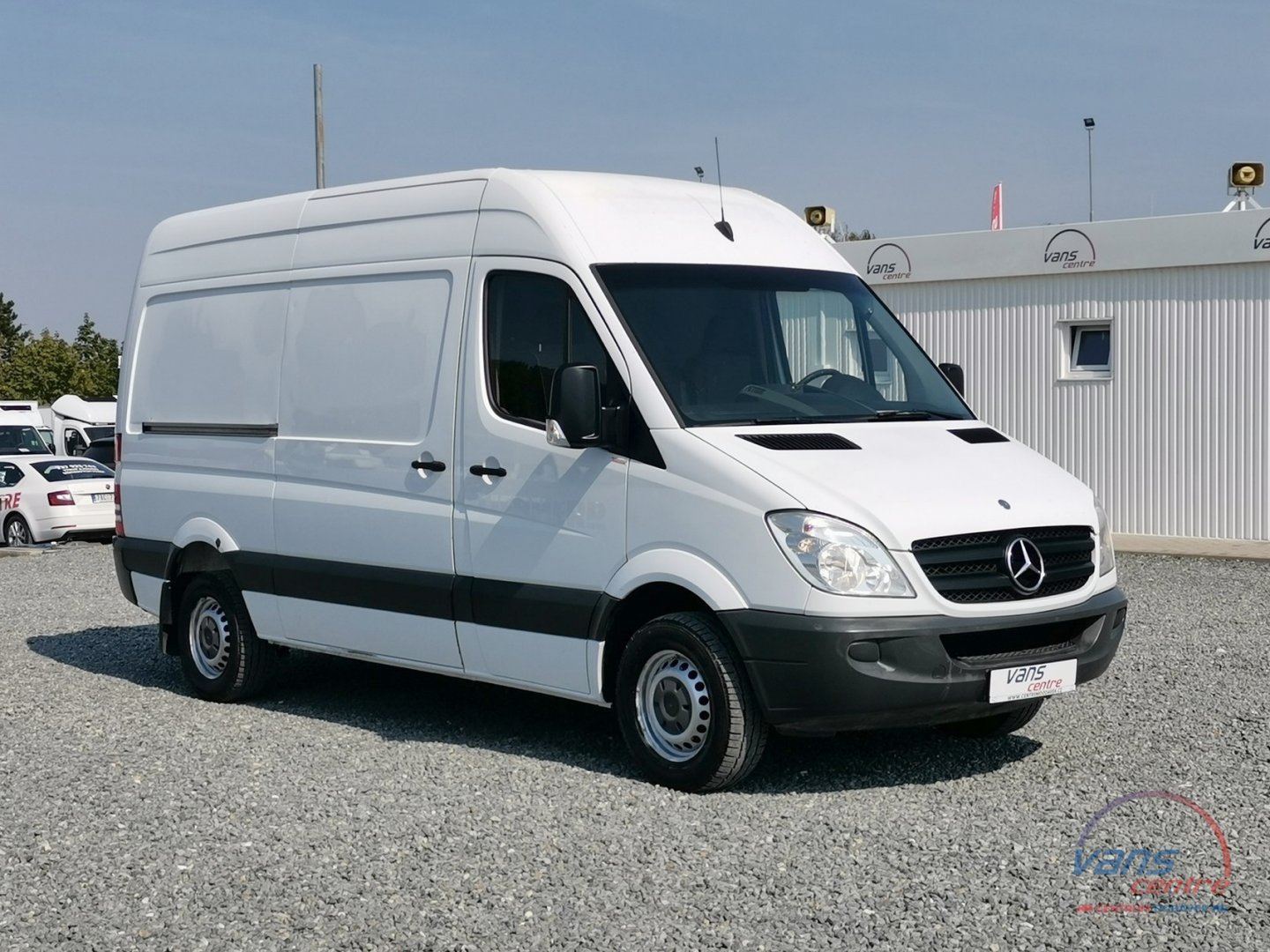 Iveco DAILY 35S17 HI-MATIC/ SHRNOVACÍ 8 PALET/ MĚCHY/ H.ČELO