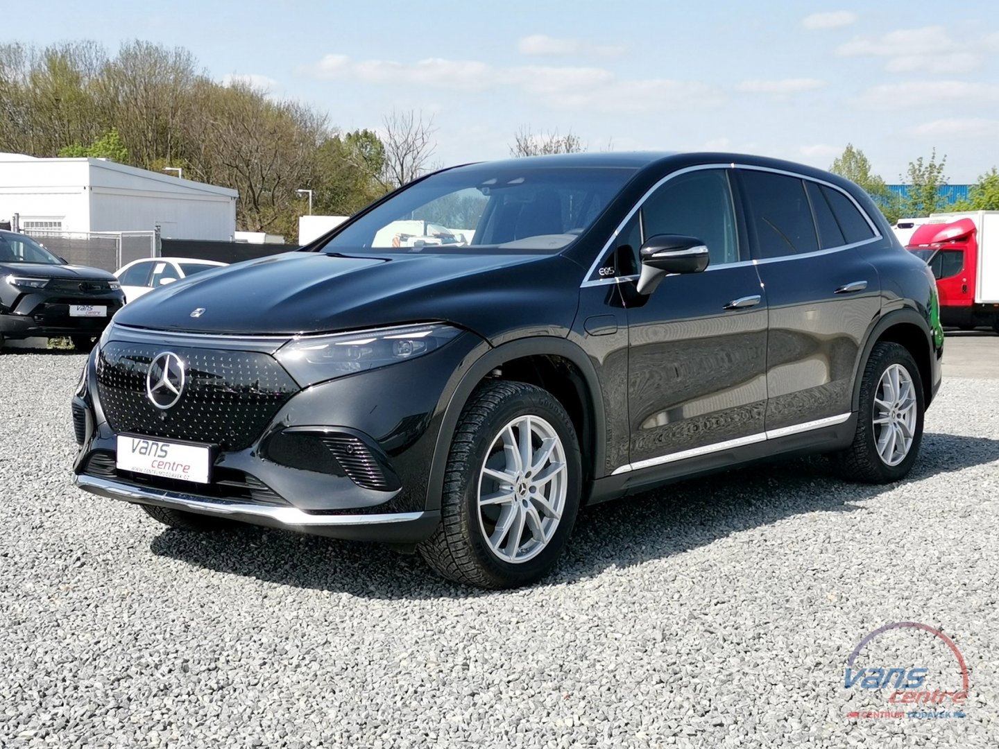 Mercedes-Benz EQS 450 SUV 4MATIC/ VZDUCH/ PANO/ MASÁŽ/ ZÁRUKA