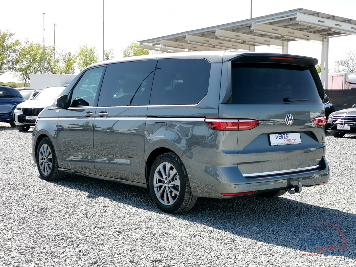 Volkswagen MULTIVAN T7 1.4TSI/DSG EHYBRID 6 MÍST/ BULLI/ ZÁRUKA