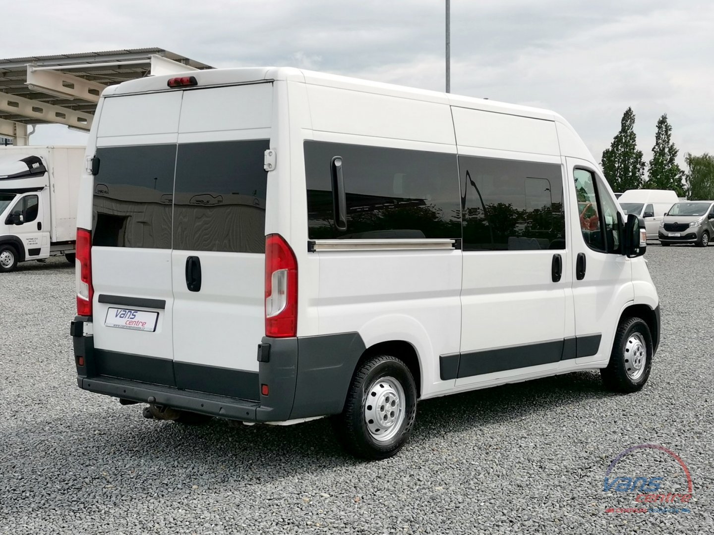 Peugeot BOXER 2.2HDI/96KW L2H2/ 8 MÍST/ NEZ.TOPENÍ/ TAŽNÉ 