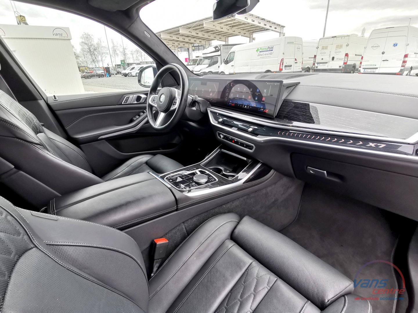 BMW X7 XDRIVE 40D M SPORT/ 7 MÍST/ ČR/1.MAJ.