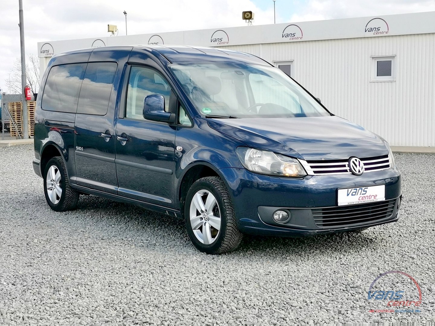 Volkswagen CADDY 1.6TDI/75KW DSG/ MAXI 7 MÍST/ NAVI/ AUTO.KLIMA