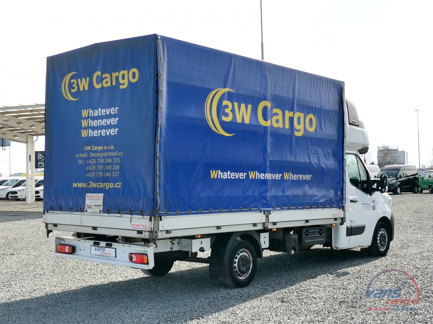 Renault MASTER 165DCI VALNÍK 9 PALET/ MĚCHY/ KLIMA/ ČR