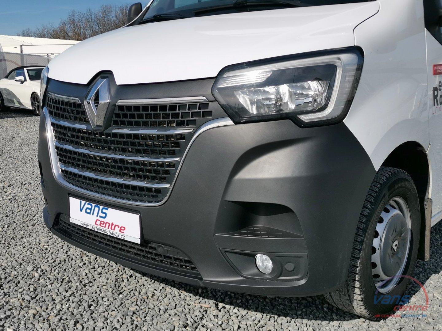Renault MASTER 165DCI VALNÍK 9 PALET/ MĚCHY/ KLIMA/ ČR