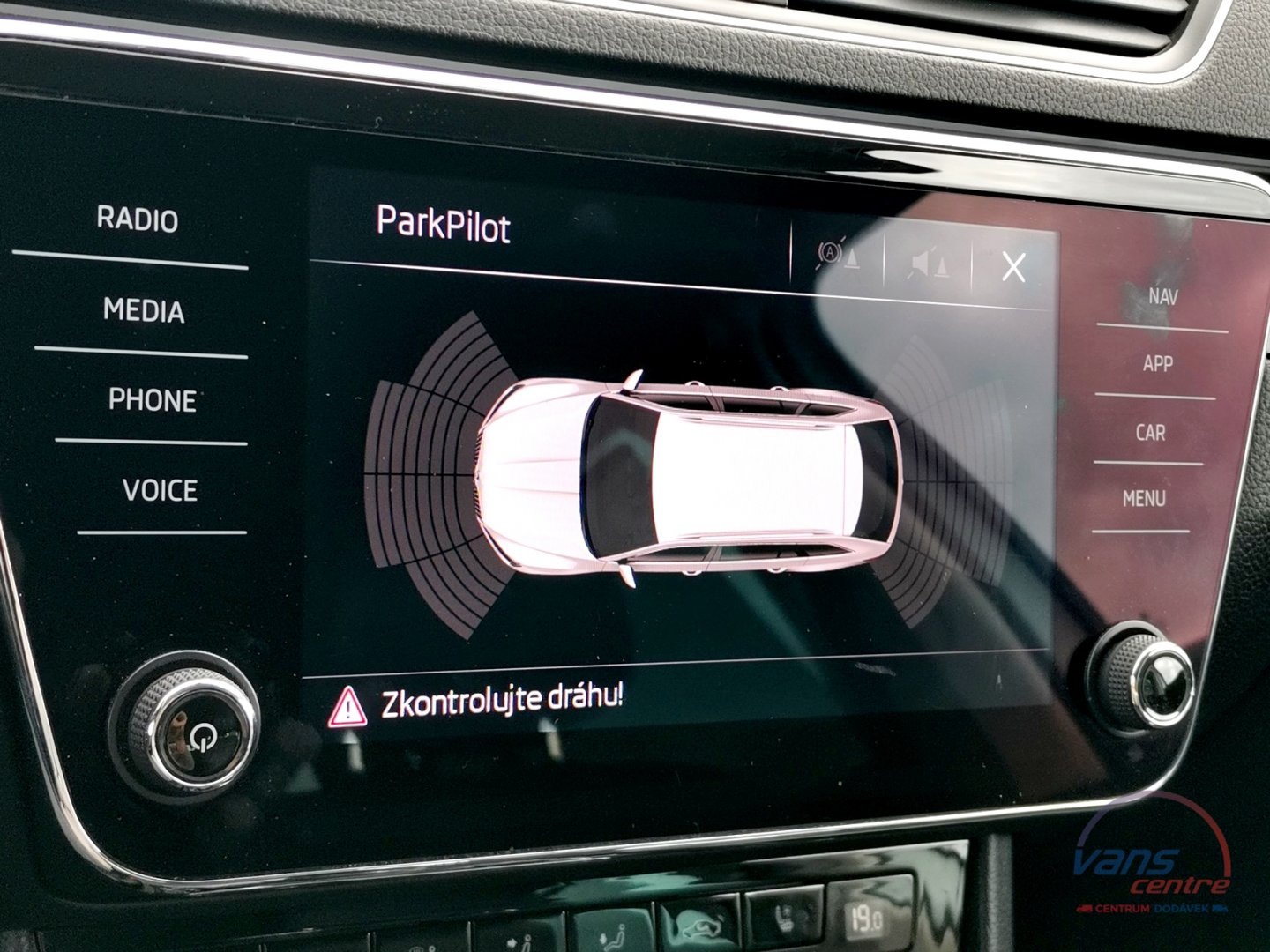 Škoda SUPERB 2.0TDI 140KW/ DSG/ 4X4/ L&K/ WEBASTO
