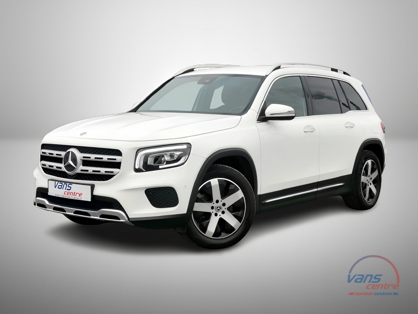 Mercedes-Benz GLB 200D 4MATIC/ LED/ KEYLESS/ ČR/ 1.MAJ.