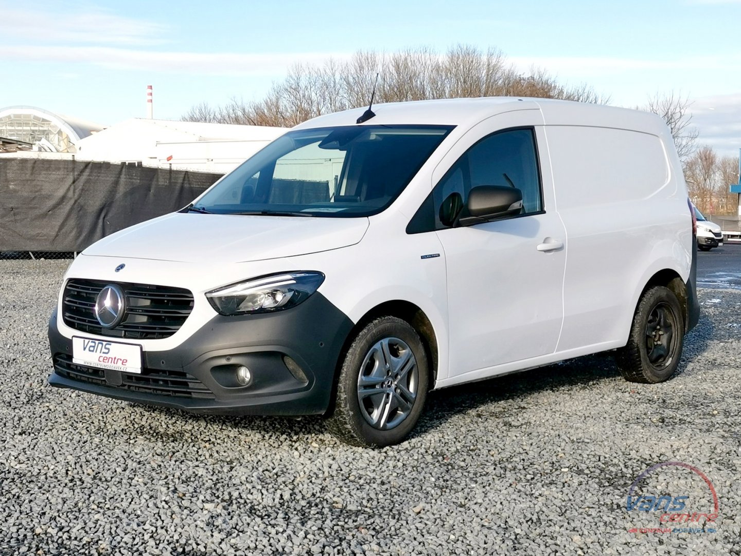 Mercedes-Benz ECITAN 90KW/ 45KWH/ PLNÁ VÝBAVA!/ 92130KM