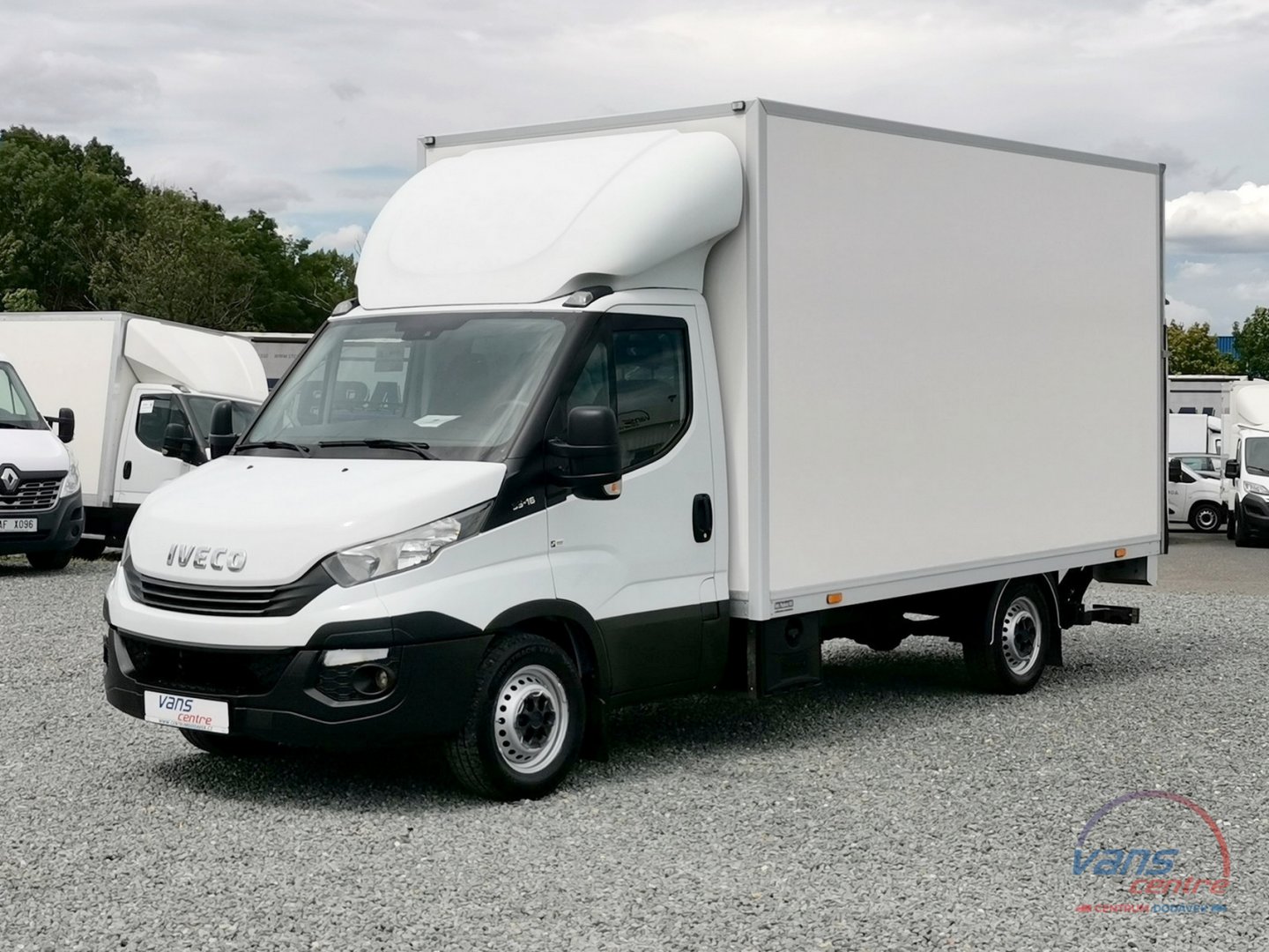 Iveco DAILY 35S16 HI-MATIC/ SKŘÍŇ 8 PALET/ HYDR.ČELO/ KLIMA