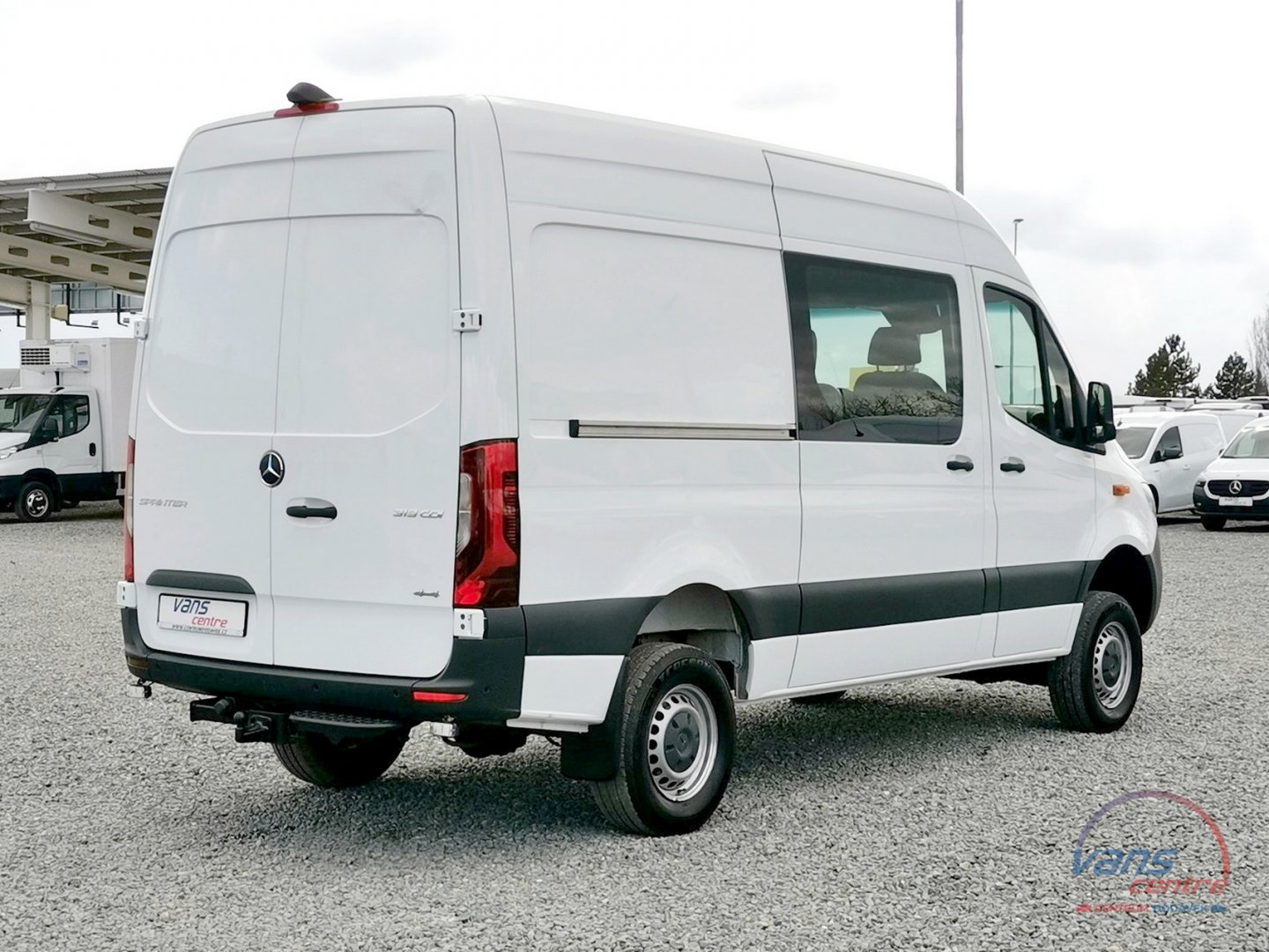 Mercedes-Benz SPRINTER 319/AT 4X4/ 5 MÍST/ NEZ.TOPENÍ/ TAŽNÉ