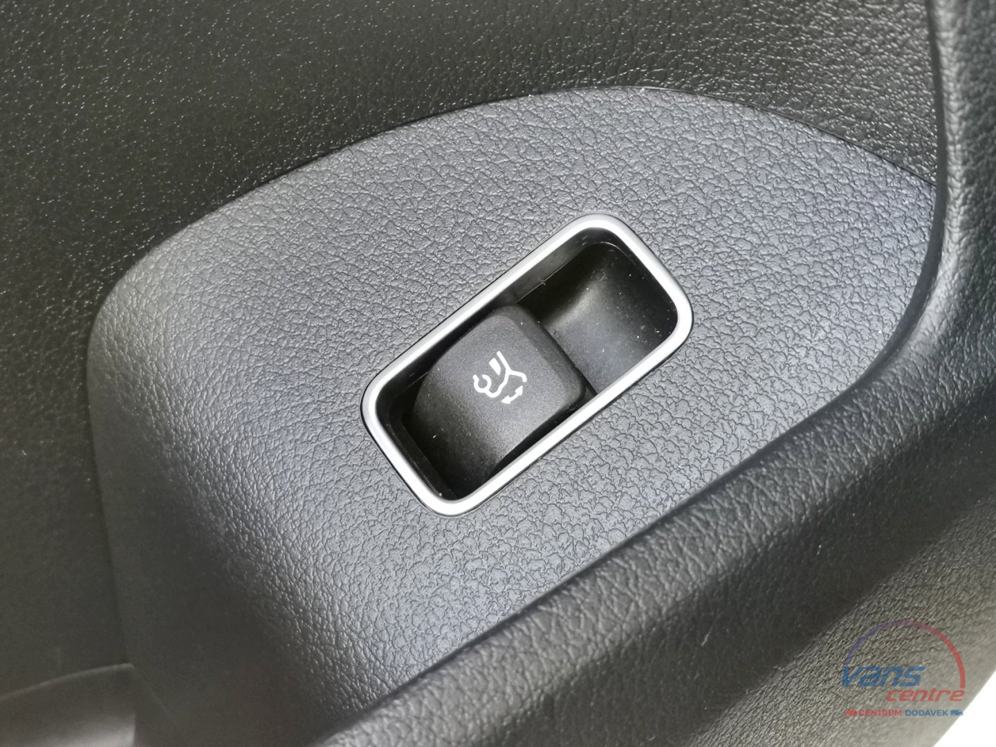 Mercedes-Benz GLS 400D 4MATIC/ AMG/ PANO/ 7 MÍST/ TOP VÝBAVA!