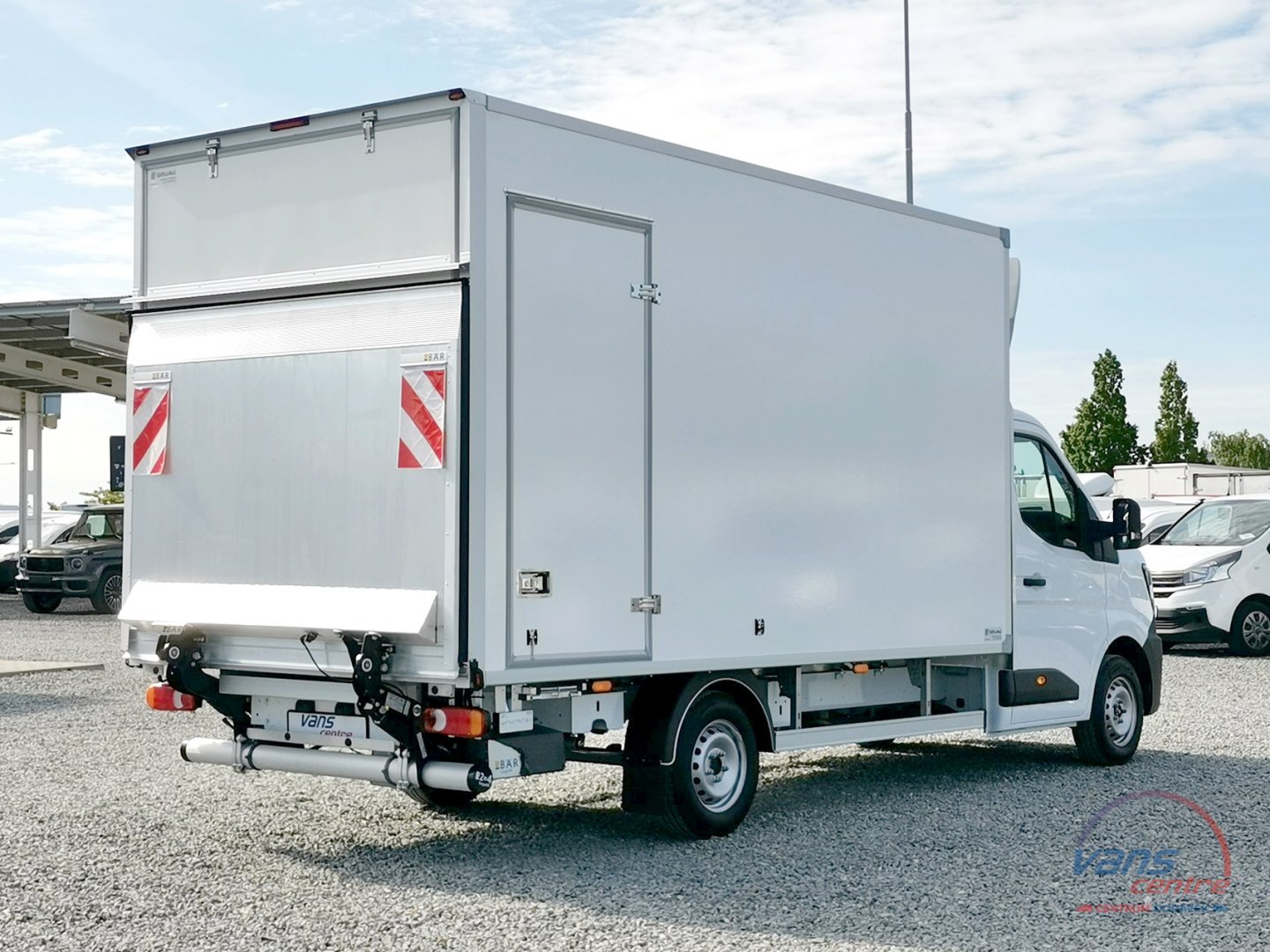 Renault MASTER 170DCI SKŘÍŇ 9 PALET/ HYDR.ČELO/ 2025/ ZÁRUKA!