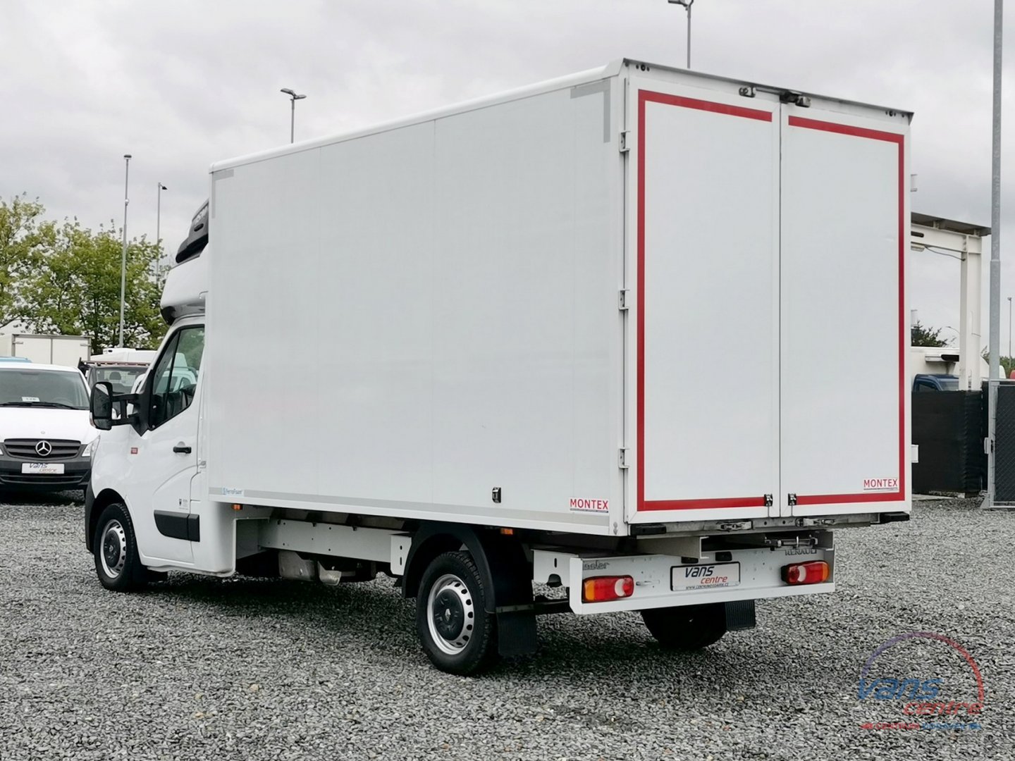 Renault MASTER 165DCI SKŘÍŇ 8 PALET/ MĚCHY/ 34155KM 