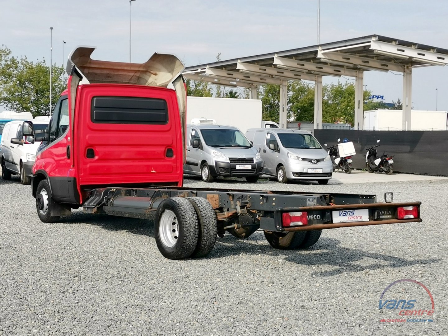 Iveco DAILY 65C14 CNG/ HI-MATIC/ PODVOZEK 4350MM/ MĚCHY/ ČR