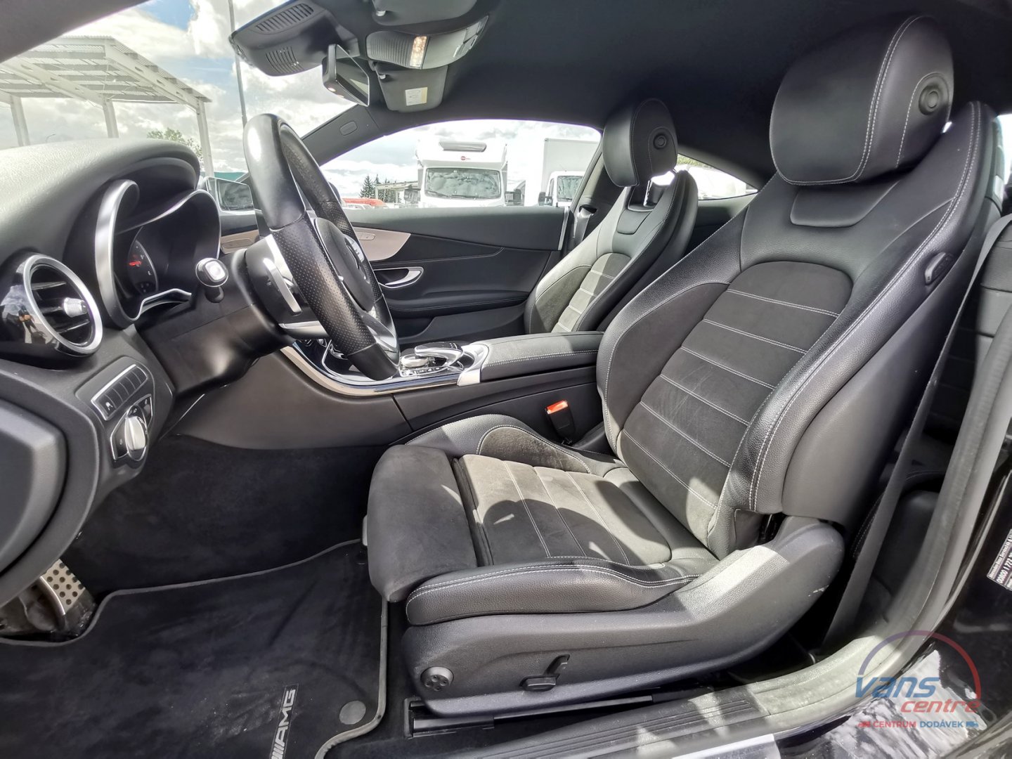 Mercedes-Benz C300D KUPÉ/ AMG/ NAVI/ LED