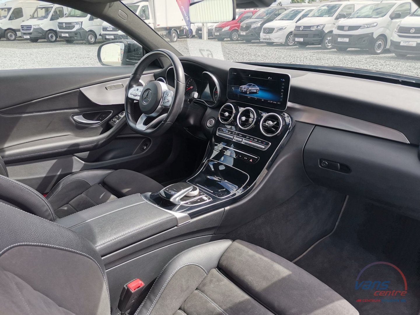 Mercedes-Benz C300D KUPÉ/ AMG/ NAVI/ LED
