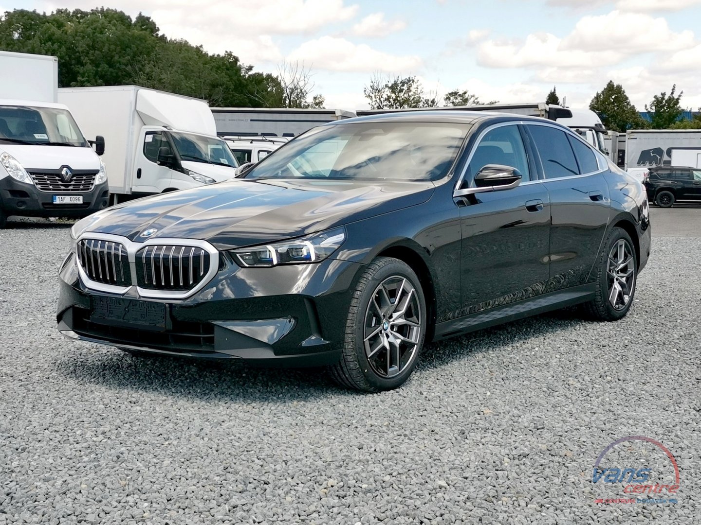 BMW 520I / HARMAN KARDON/BLACK SAPPHIRE/ SKLADEM IHNED!