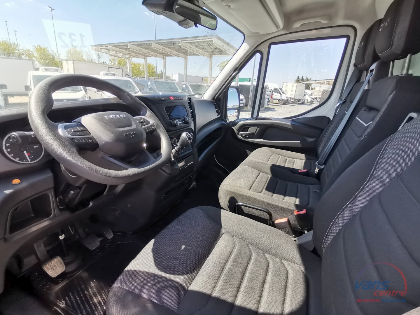 Iveco DAILY 70C18 MRAZÍ/2 KOMORY/380V