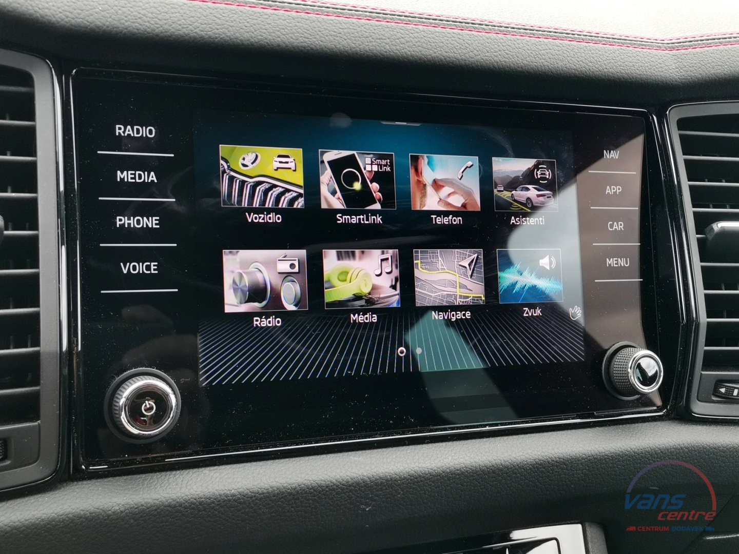 Škoda KODIAQ RS 2.0TSI DSG/ 4X4/ KEYLESS/ TAŽNÉ/ ZÁRUKA