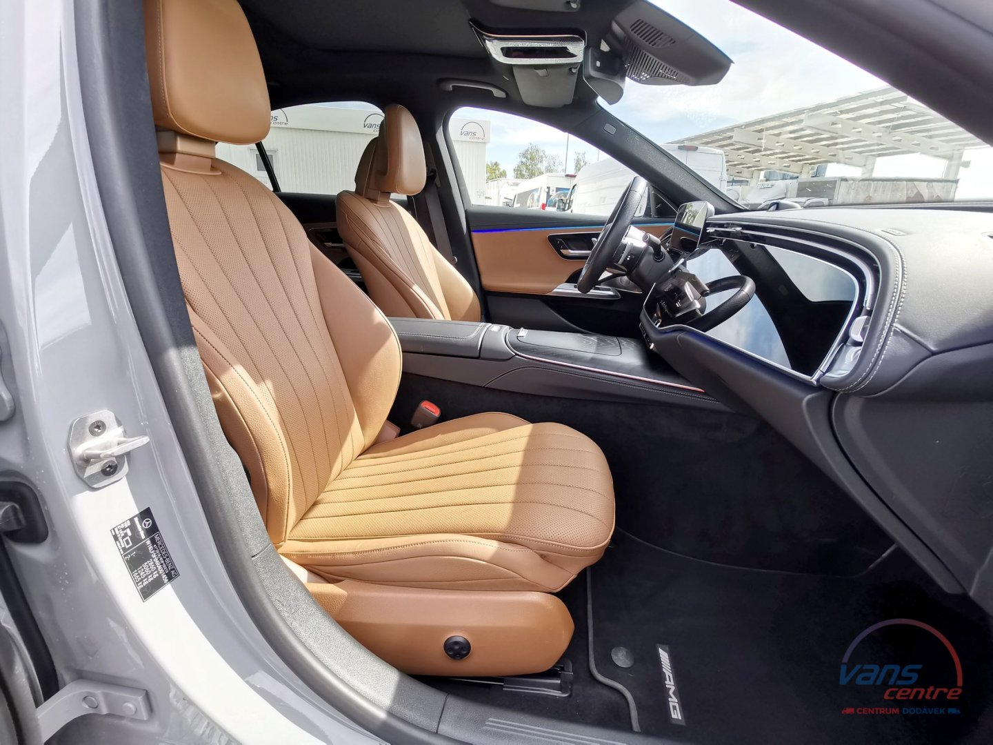 Mercedes-Benz E400 E 4MATIC/ AMG/ AIRMATIC/ HUD/ 35347KM